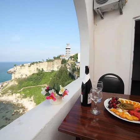 Seref Bed & Breakfast *